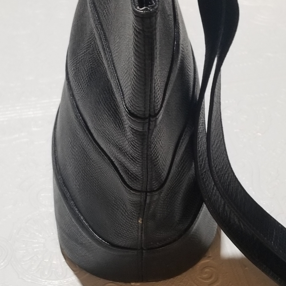 Celine Black Leather Bucket Bag - Picture 6 of 7